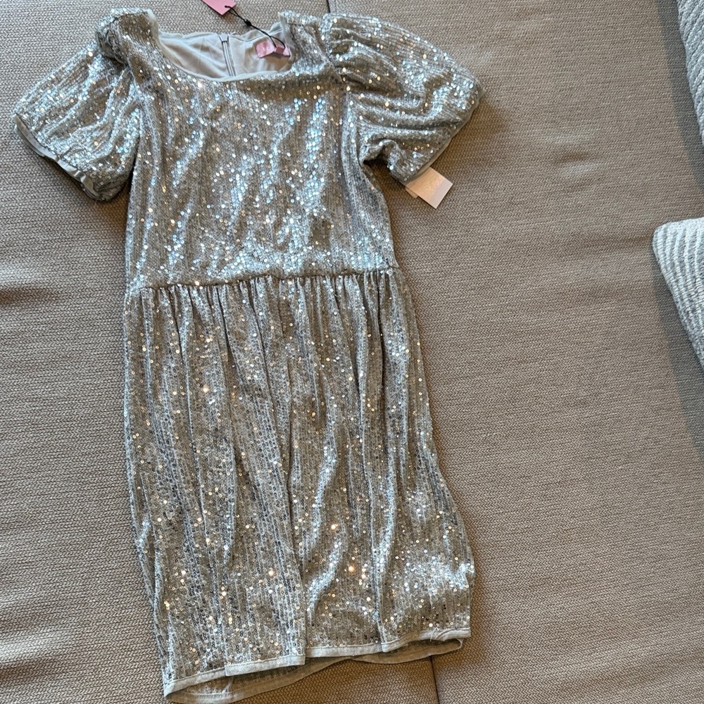 New with tag BCBGirls Silver Sequin Puff Sleeve Dress
